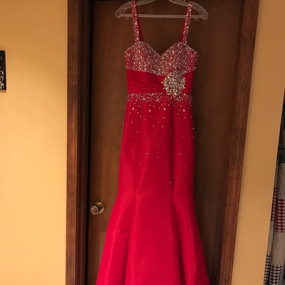 Prom dress - Picture 2 of 2